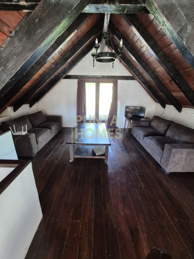 Casa ID.3835 - Venta de casa de 5 dormitorios en San Rafael, Punta del Este.