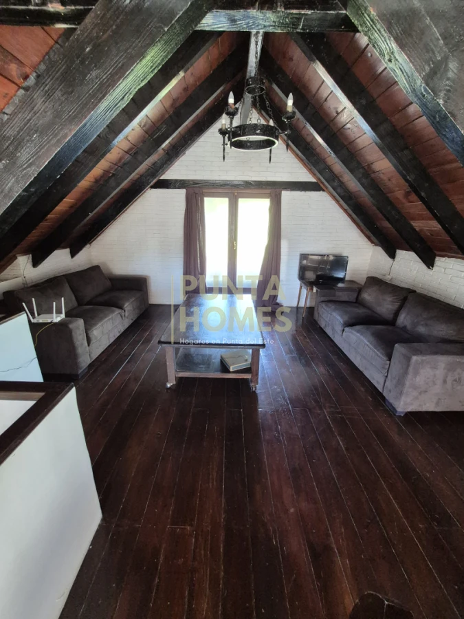 Casa ID.3835 - Venta de casa de 5 dormitorios en San Rafael, Punta del Este.