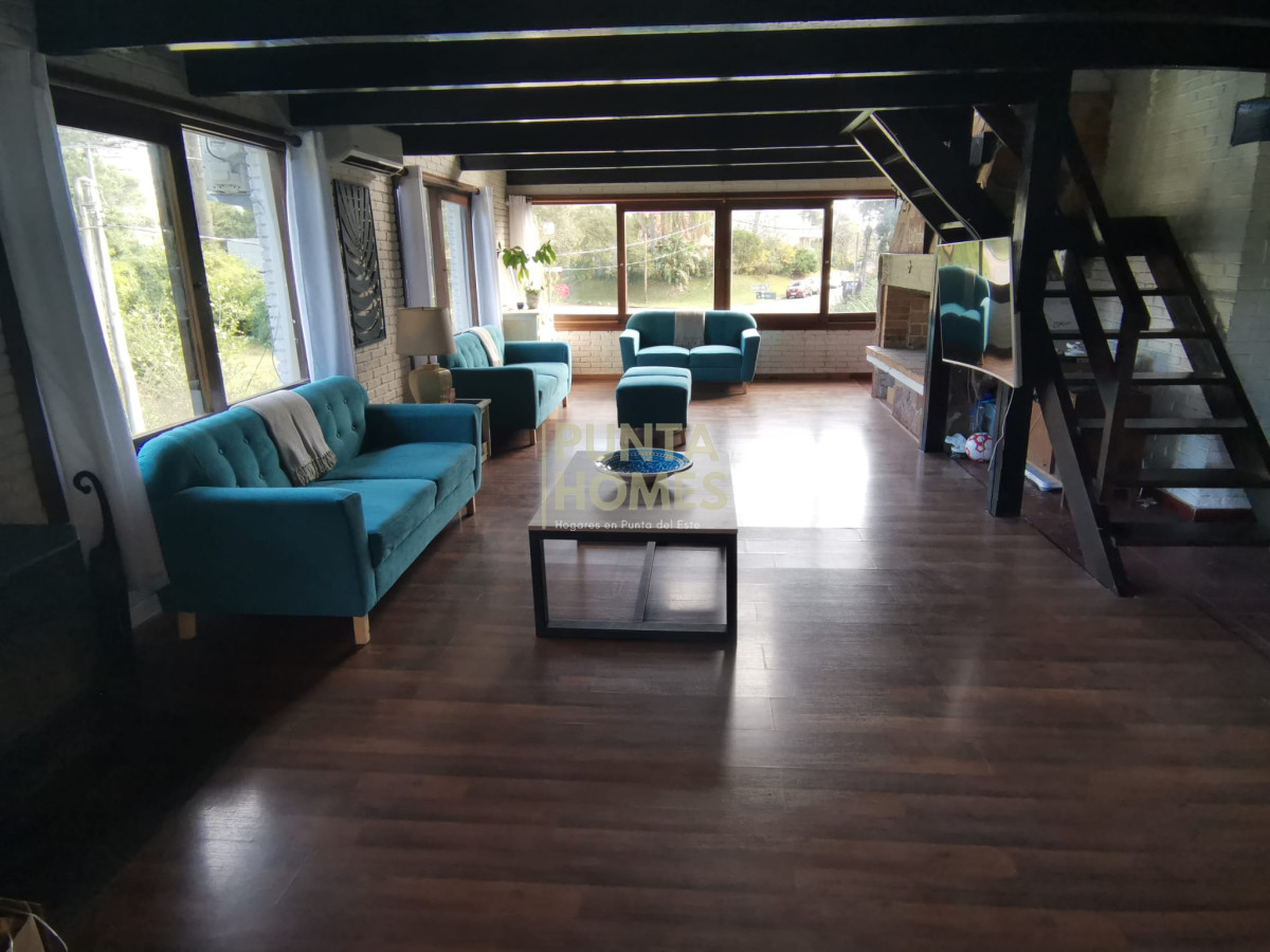 Casa ID.3835 - Venta amplia y cómoda casa en San Rafael 