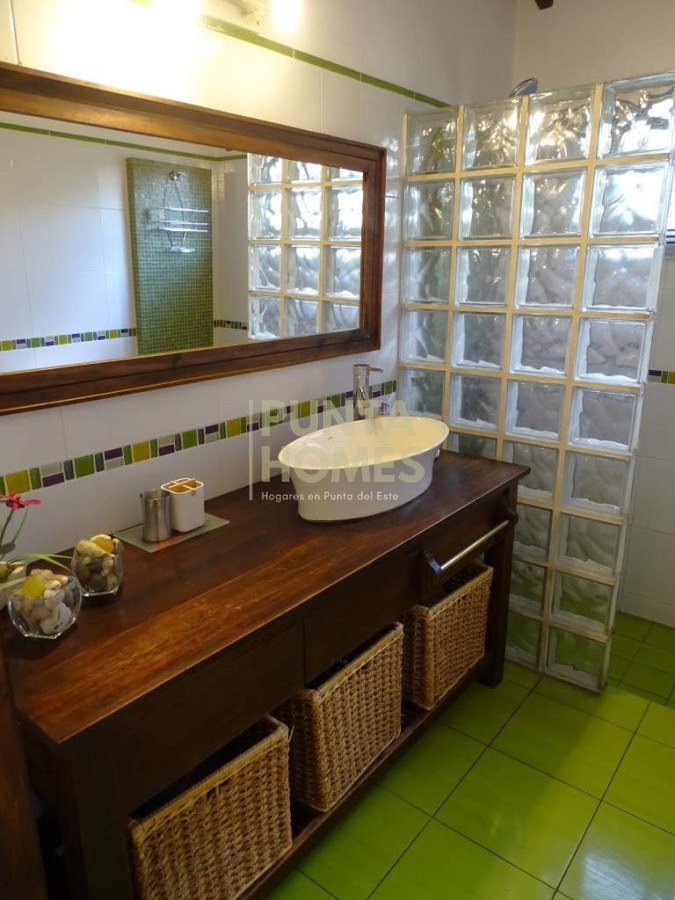 Casa ID.3919 - Venta de Casa de 2 dormitorios en Punta del Diablo zona Rivero