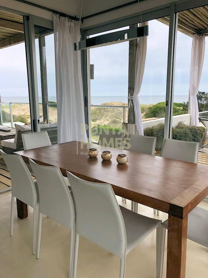 Casa ID.82 - Alquiler Casa para 10 personas Punta Ballena, Punta del Este.