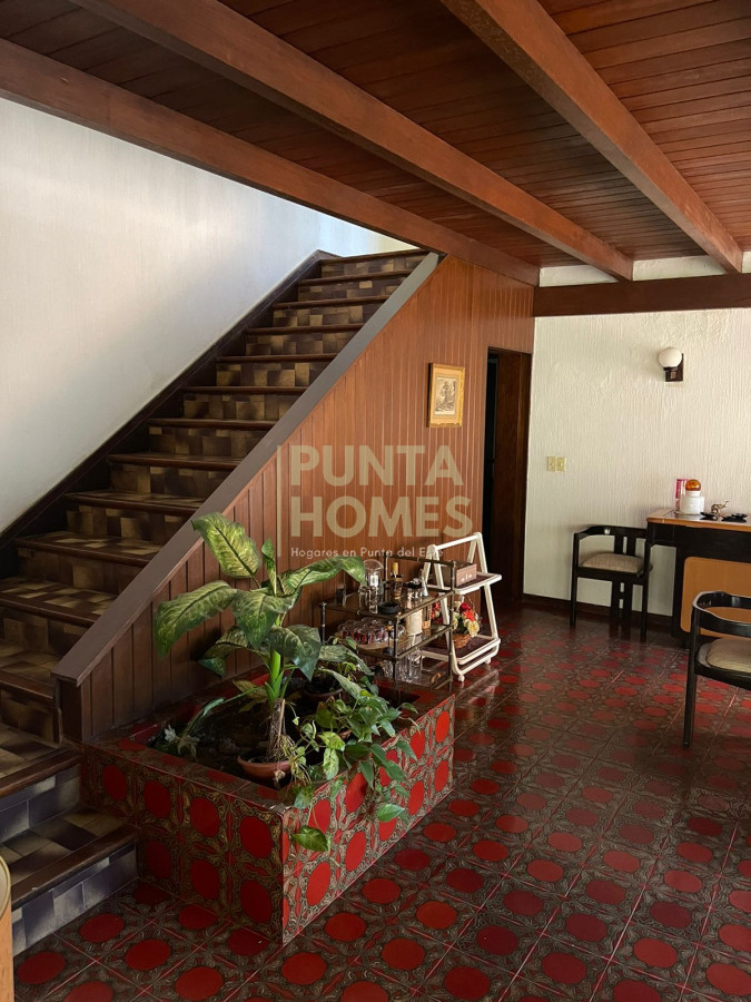 Casa ID.3839 - Venta de amplia casa en San Rafel