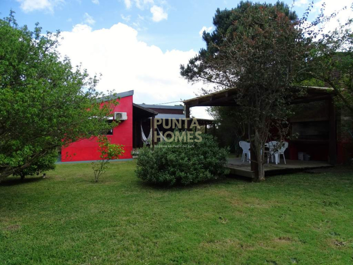 Casa ID.3919 - Venta de Casa de 2 dormitorios en Punta del Diablo zona Rivero