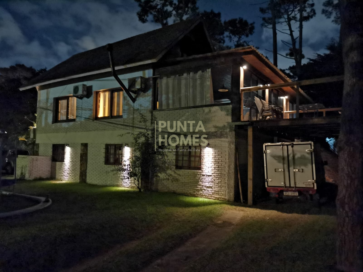 Casa ID.3835 - Venta amplia y cómoda casa en San Rafael 
