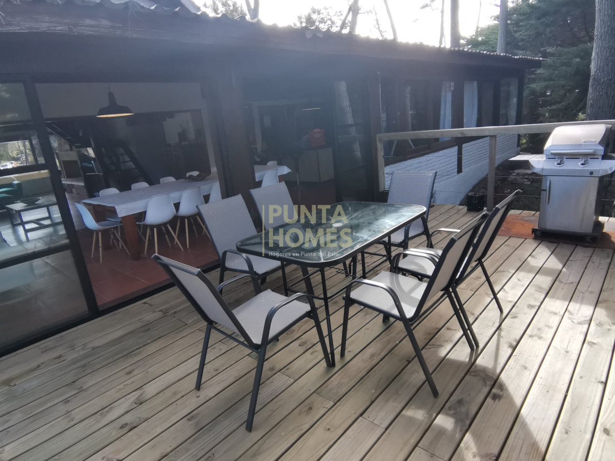 Casa ID.3835 - Venta amplia y cómoda casa en San Rafael 