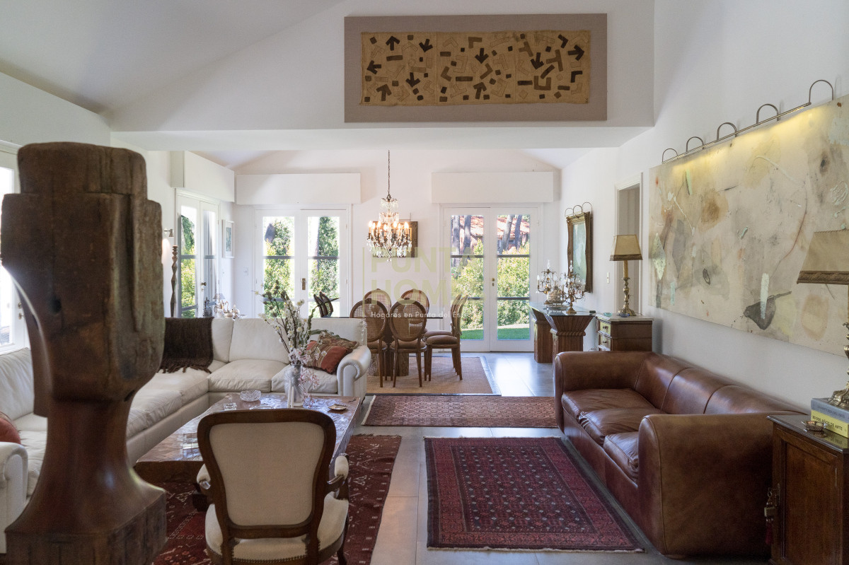 Casa ID.3834 - Venta renovada propiedad en San Rafael