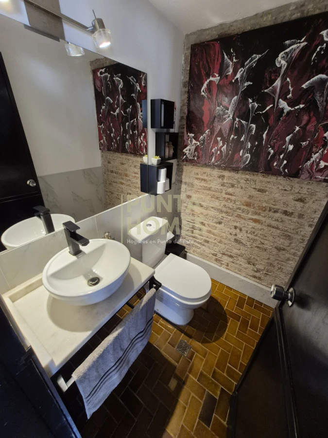 Casa ID.3835 - Venta de casa de 5 dormitorios en San Rafael, Punta del Este.