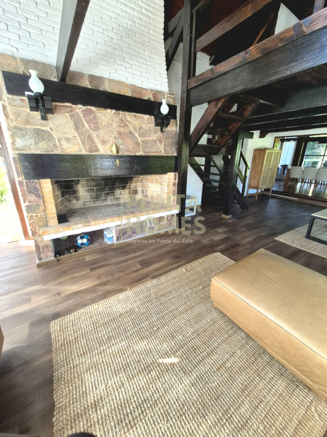 Casa ID.3835 - Venta de casa de 5 dormitorios en San Rafael, Punta del Este.