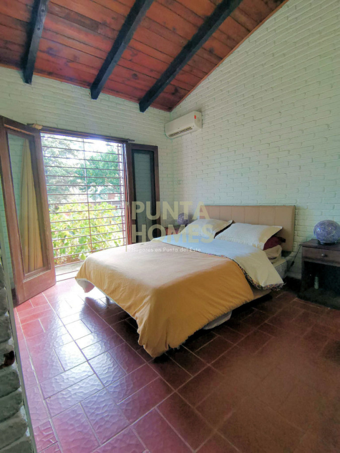 Casa ID.3835 - Venta de casa de 4 dormitorios en San Rafael, Punta del Este.