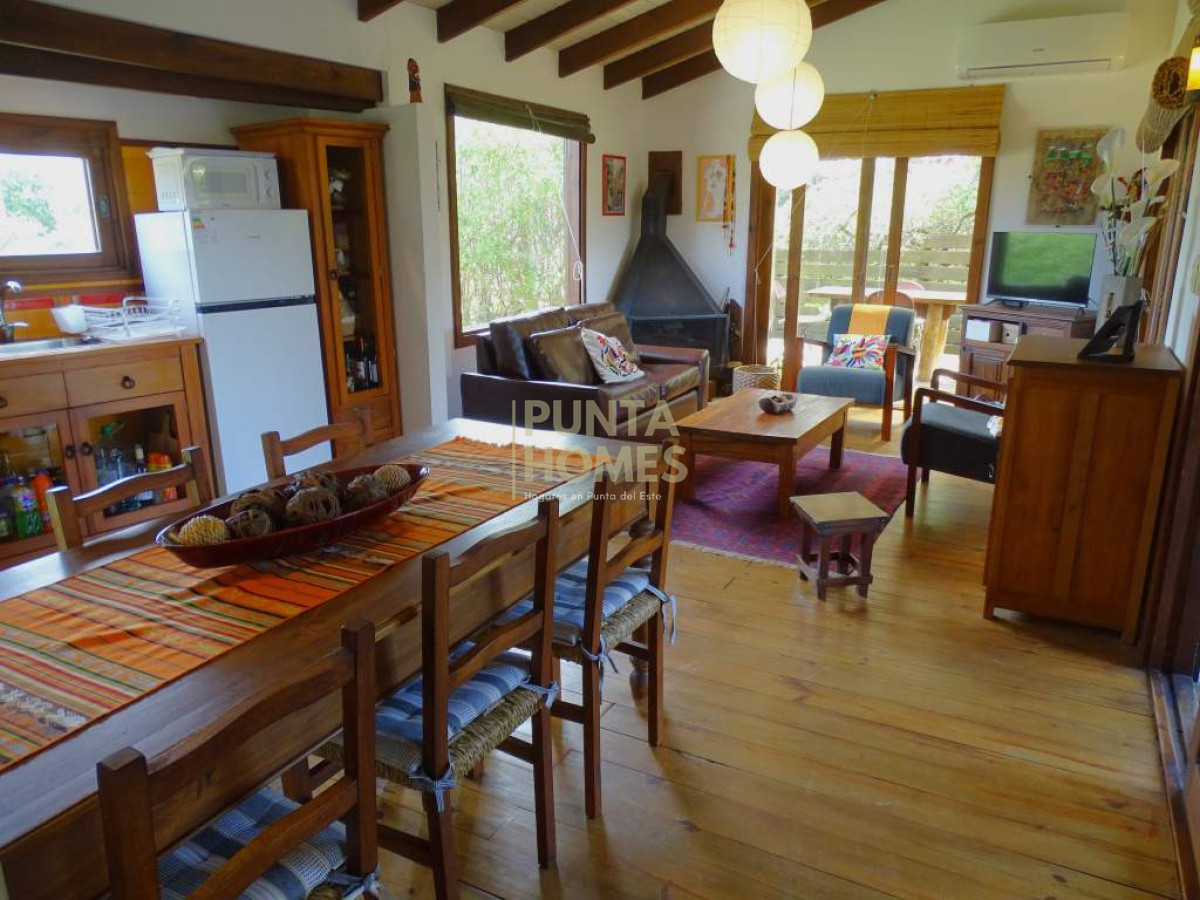 Casa ID.3919 - Venta de Casa de 2 dormitorios en Punta del Diablo zona Rivero