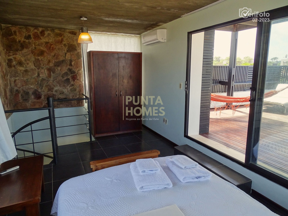Casa ID.3842 - Venta Espectacular casa frente al mar en Punta del Diablo