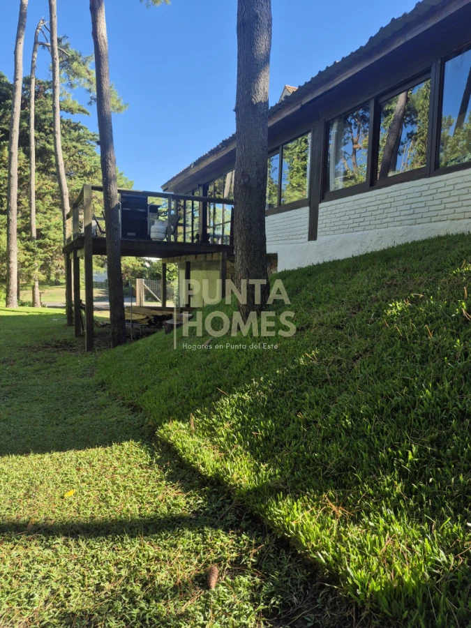 Casa ID.3835 - Venta de casa de 5 dormitorios en San Rafael, Punta del Este.