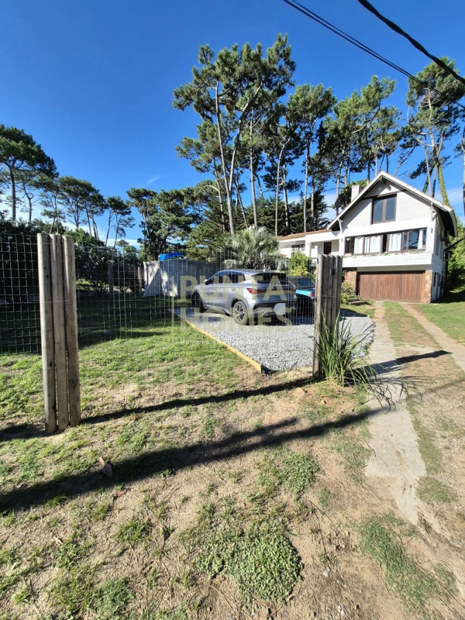 Casa ID.3835 - Venta de casa de 5 dormitorios en San Rafael, Punta del Este.