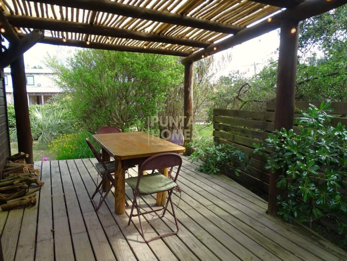Casa ID.3919 - Venta de Casa de 2 dormitorios en Punta del Diablo zona Rivero