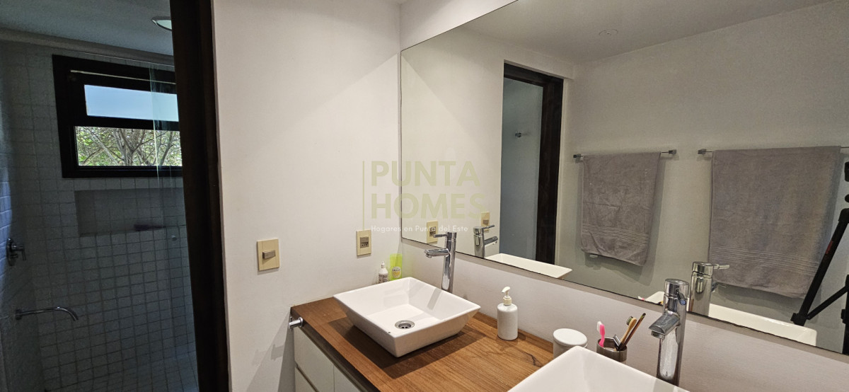 Casa ID.3922 - Venta de casa de 4 dormitorios y 3 baños en El Chorro, Punta del Este, Maldonado.