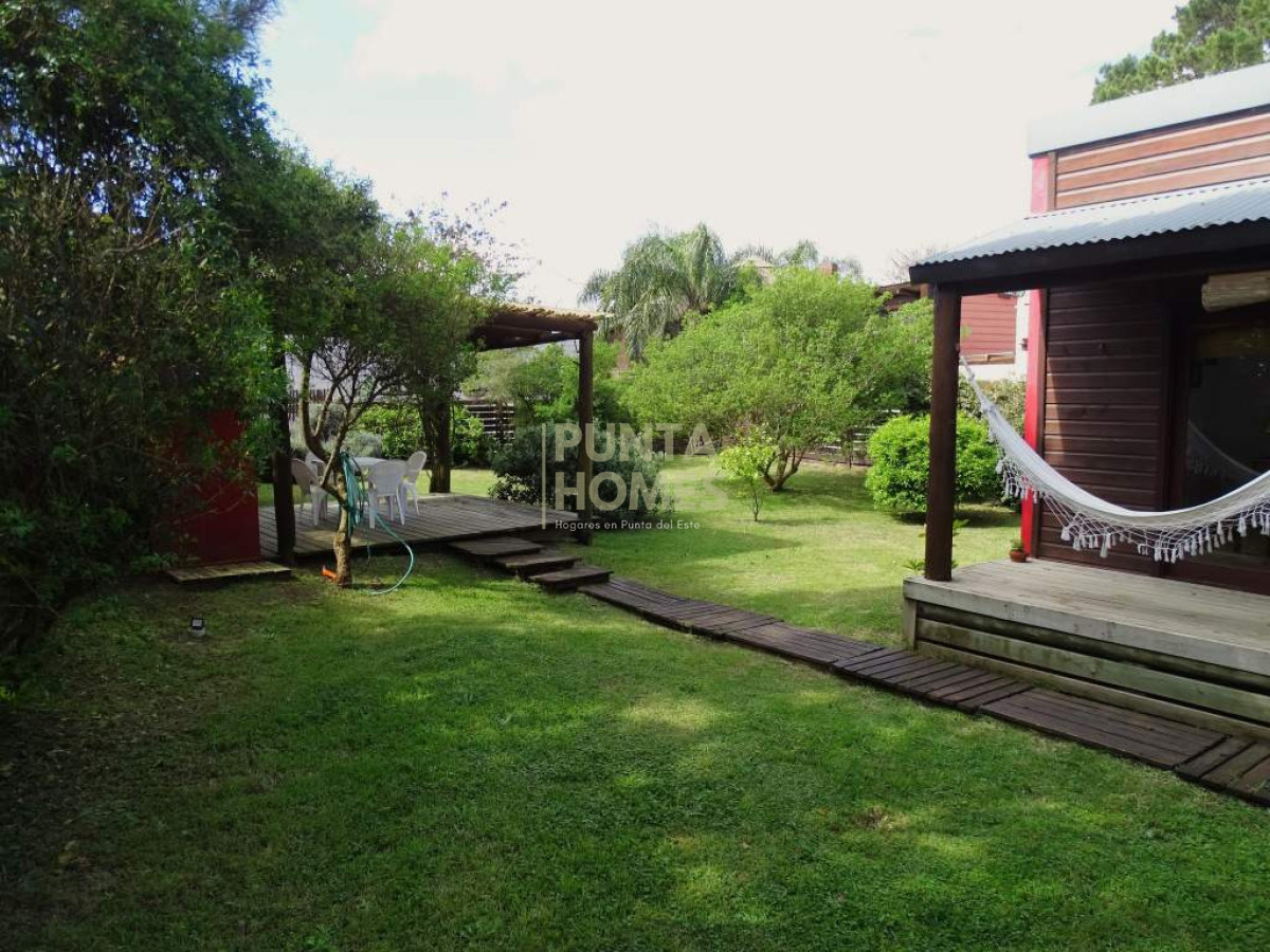 Casa ID.3919 - Venta de Casa de 2 dormitorios en Punta del Diablo zona Rivero