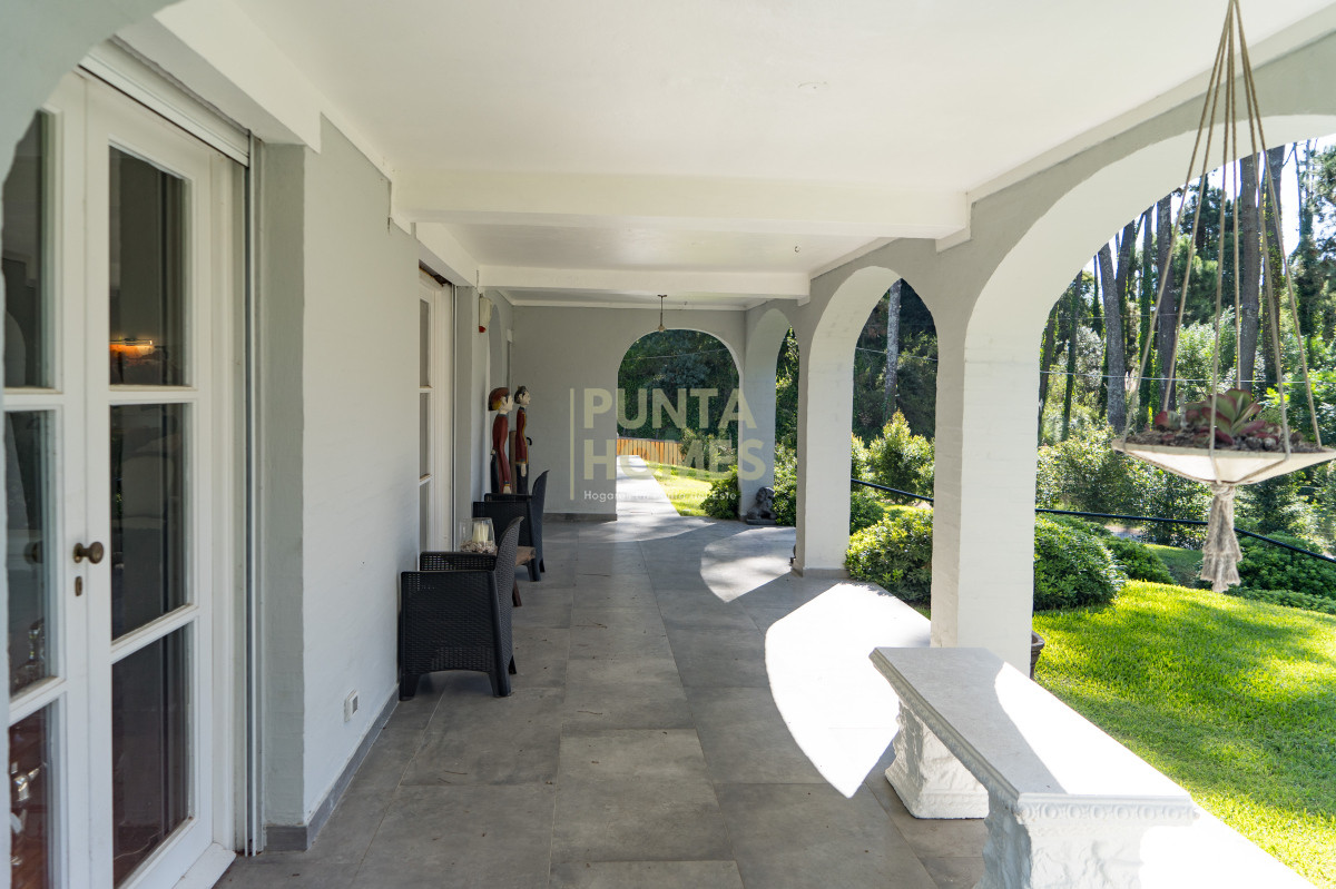 Casa ID.3834 - Venta renovada propiedad en San Rafael
