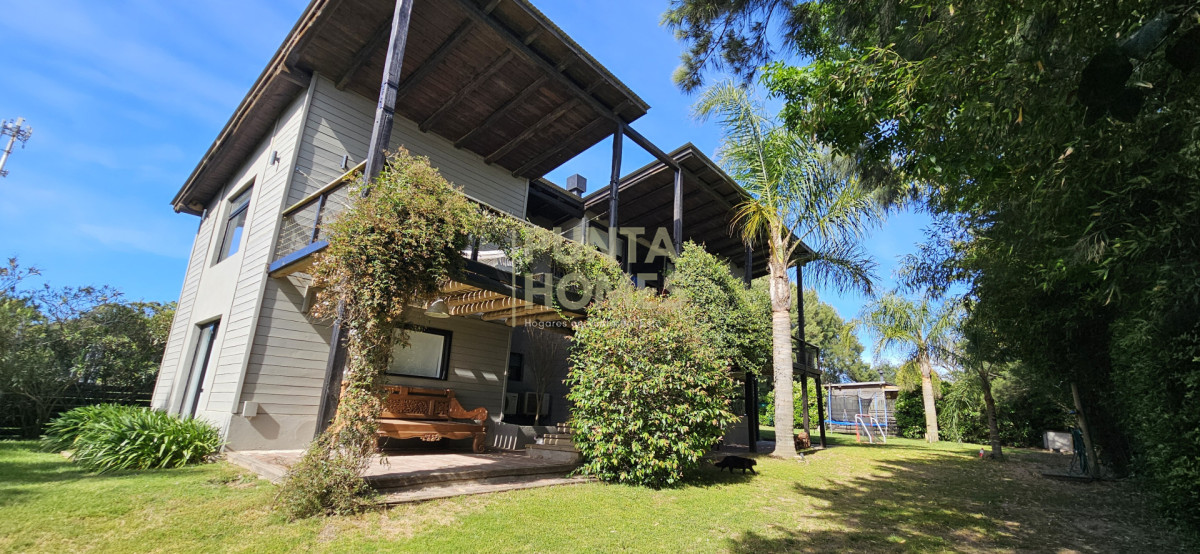 Casa ID.3922 - Venta de casa de 4 dormitorios y 3 baños en El Chorro, Punta del Este, Maldonado.