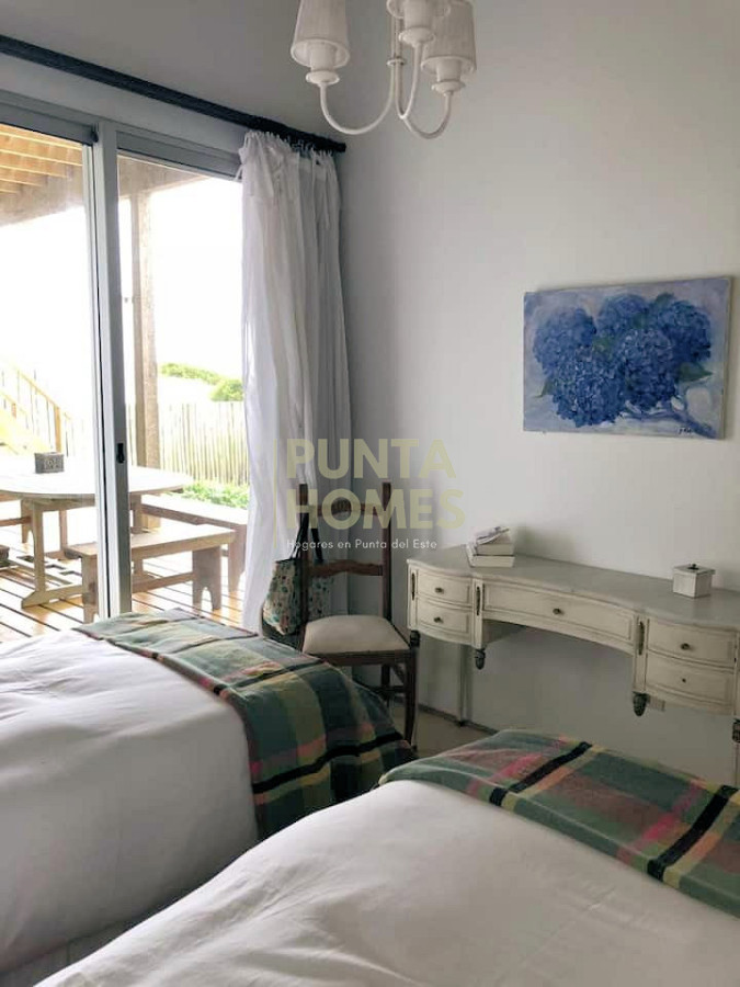 Casa ID.82 - Alquiler Casa para 10 personas Punta Ballena, Punta del Este.