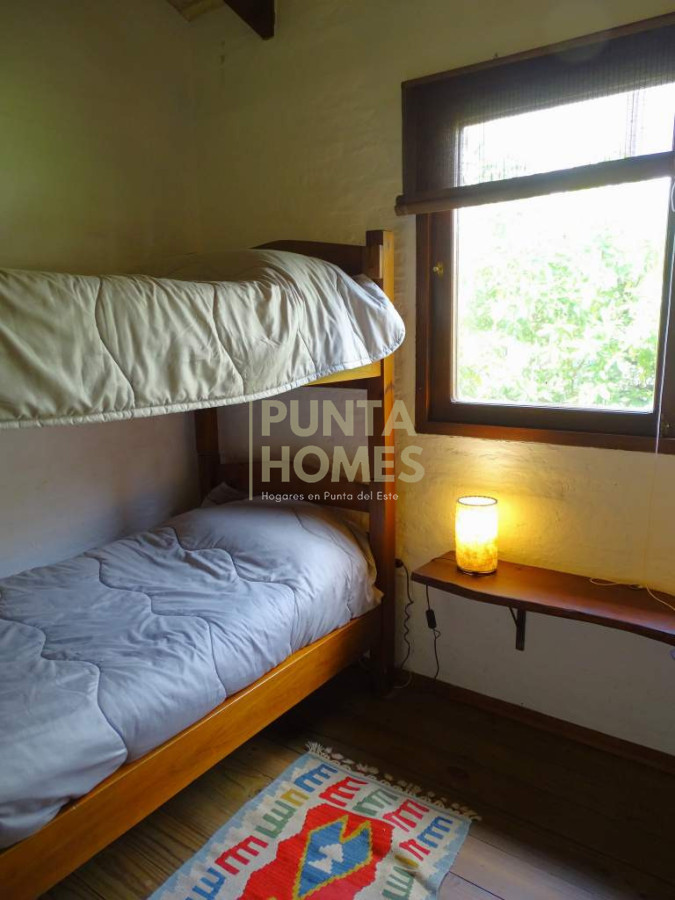 Casa ID.3919 - Venta de Casa de 2 dormitorios en Punta del Diablo zona Rivero