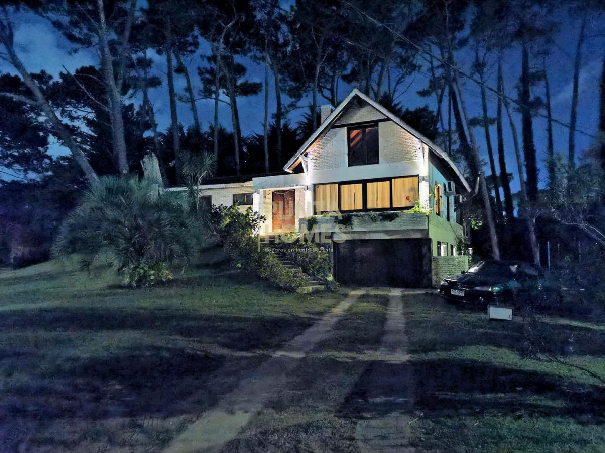 Casa ID.3835 - Venta de casa de 4 dormitorios en San Rafael, Punta del Este.