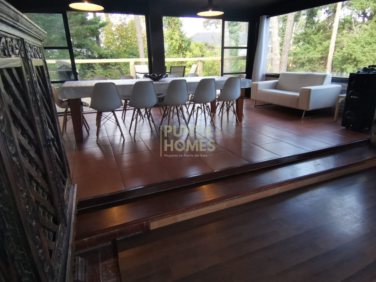Casa ID.3835 - Venta amplia y cómoda casa en San Rafael 