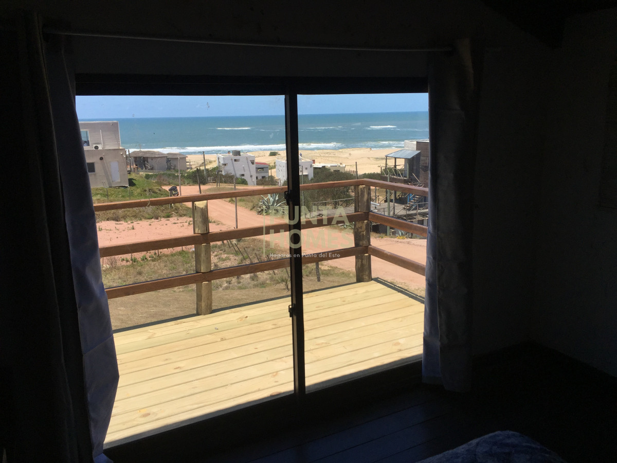 Casa ID.3858 - Venta casa con 4 dormitorios en Punta del Diablo 