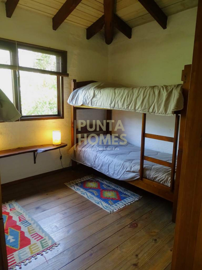 Casa ID.3919 - Venta de Casa de 2 dormitorios en Punta del Diablo zona Rivero