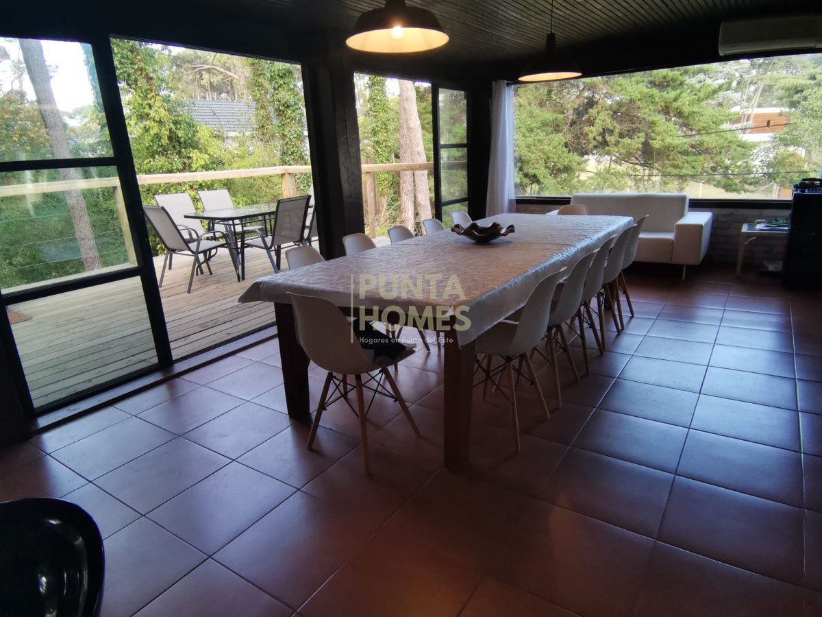 Casa ID.3835 - Venta amplia y cómoda casa en San Rafael 