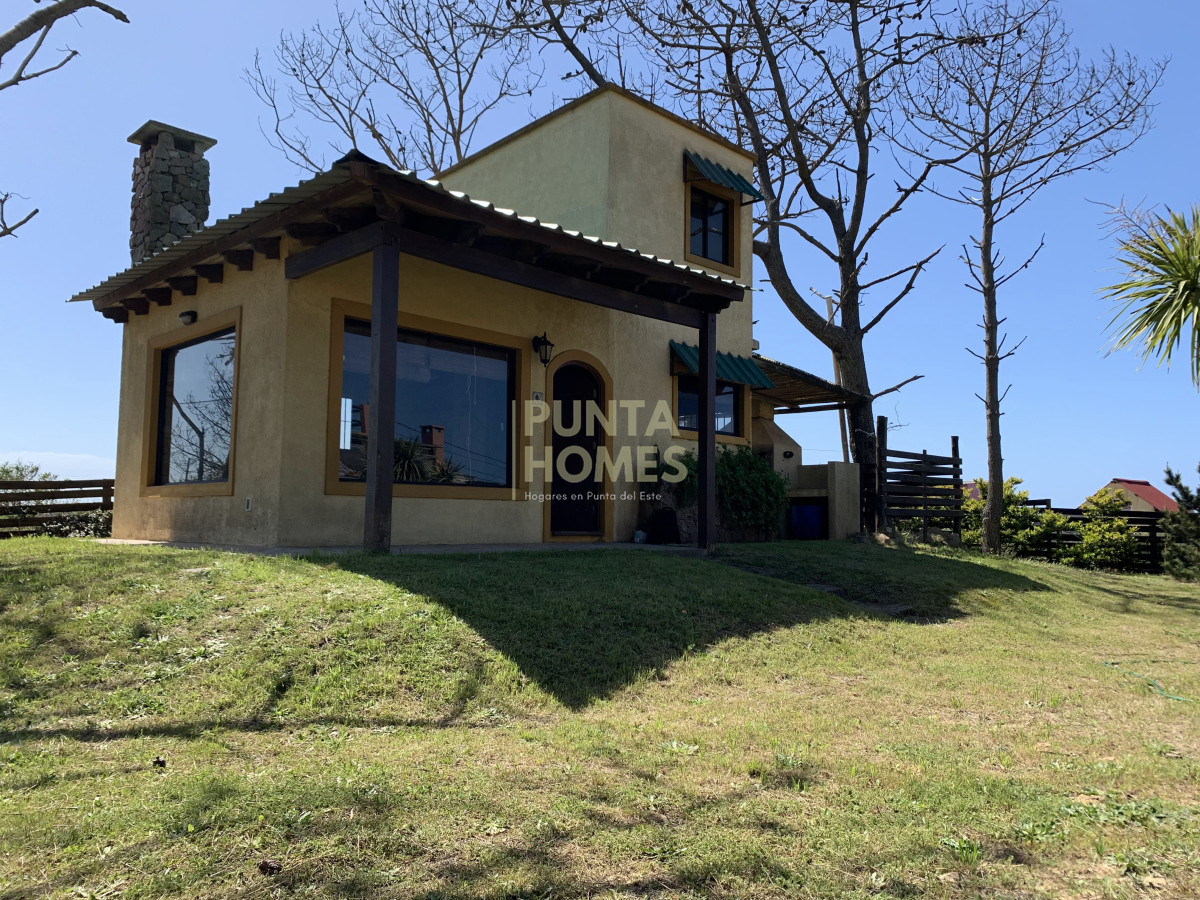 Casa ID.3848 - Venta casa Punta del diablo a 3 cuadras de la playa 