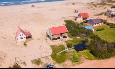 Venta exclusiva casa en primera linea
