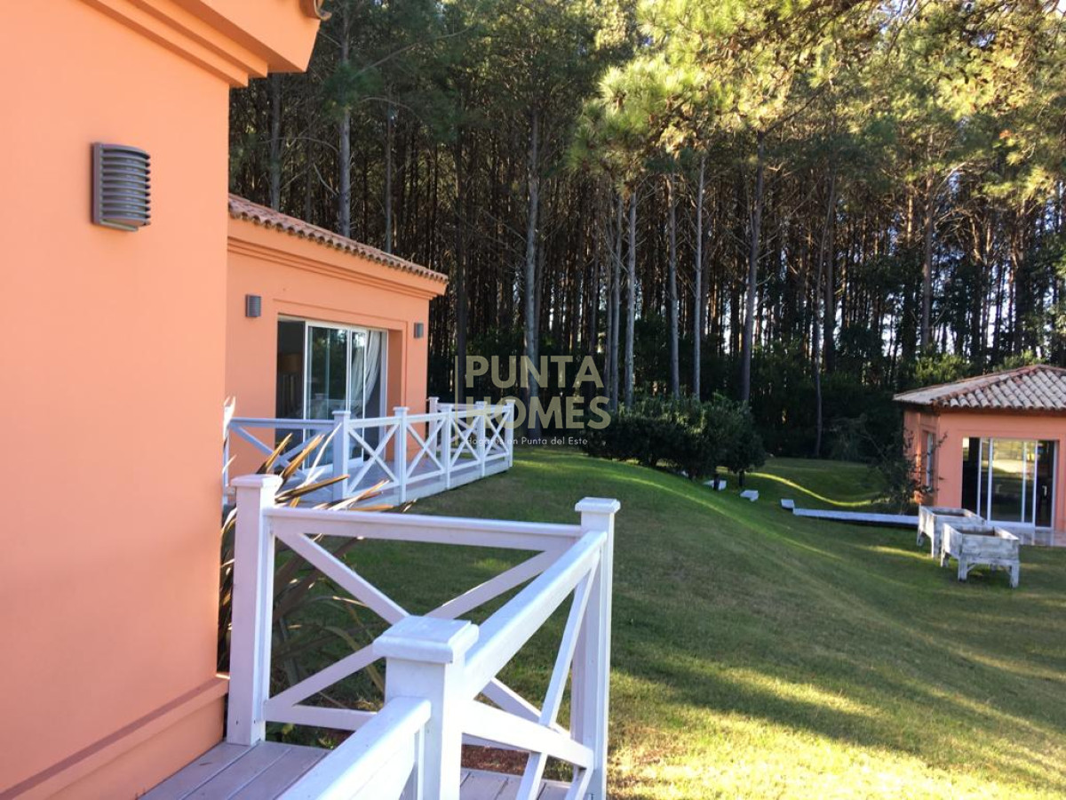 Chacra ID.1274 - Venta de chacra de 4 dormitorios en Punta del Este