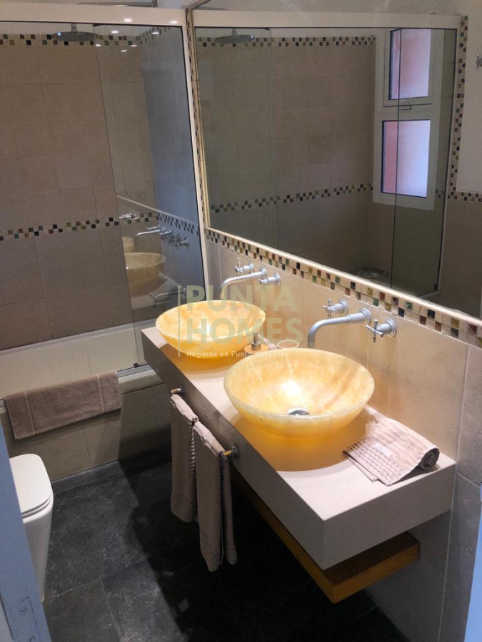 Chacra ID.1274 - Venta de chacra de 4 dormitorios en Punta del Este