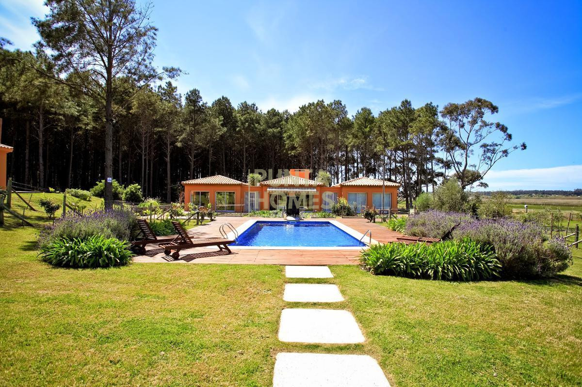 Chacra ID.1274 - Venta de chacra de 4 dormitorios en Punta del Este