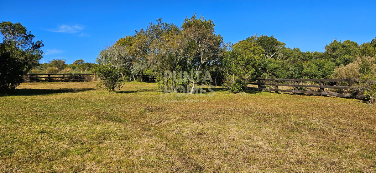 Chacra ID.3872 - Venta de chacra de 5 has en Barrio Privado en Pueblo Edén, Punta del Este.