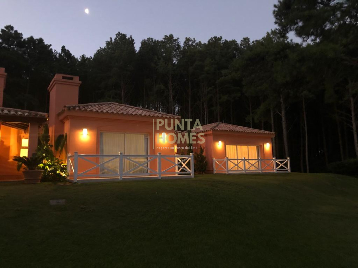 Chacra ID.1274 - Venta de chacra de 4 dormitorios en Punta del Este