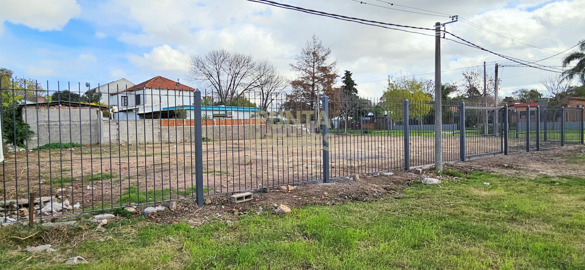 Terreno ID.3849 - Venta y alquiler de Terreno en Carrasco Norte, Montevideo.