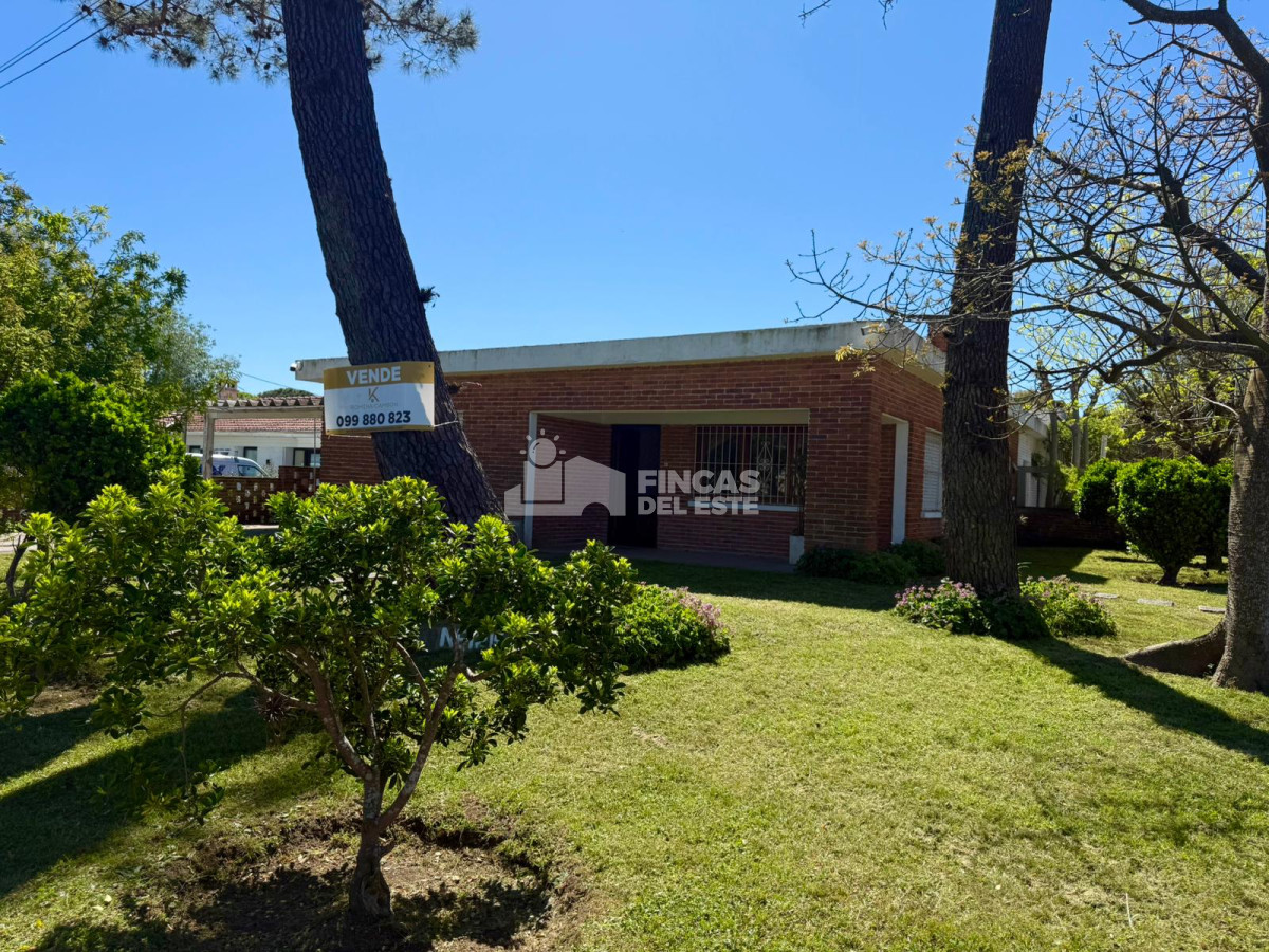 Casa ID.2490/Casa-en-venta-2-DORMITORIOS-EN-PUNTA-DEL-ESTE - Casa en venta 2 DORMITORIOS EN PUNTA DEL ESTE