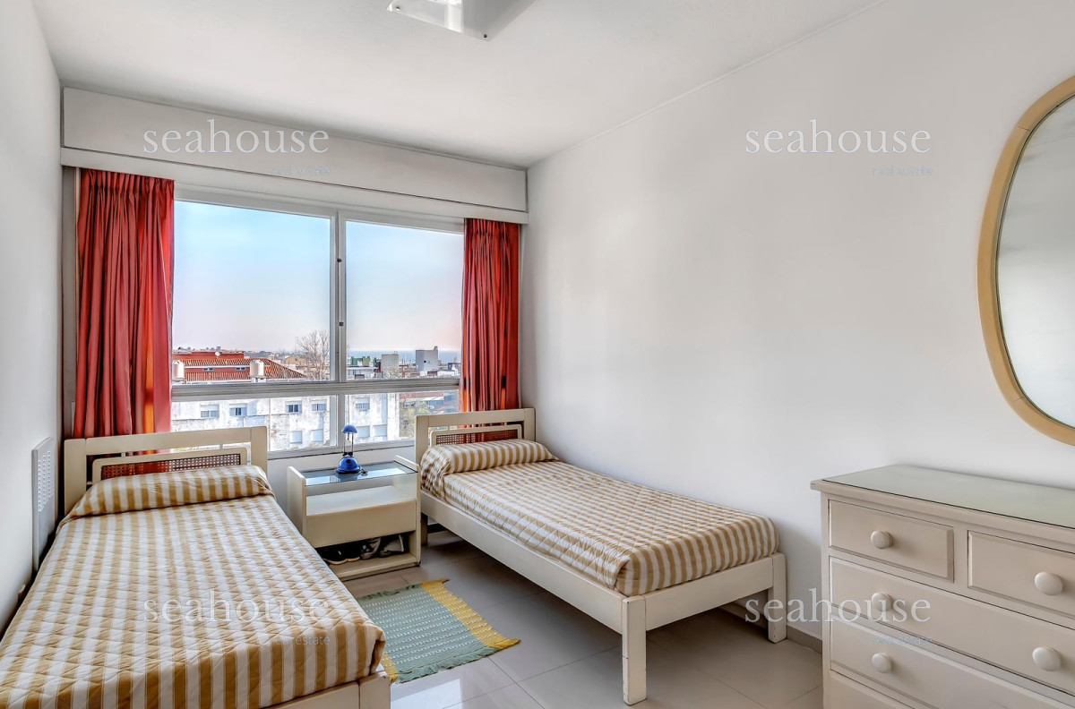 Apartamento Ref.1095 - Apartamento en venta Peninsula, Punta del Este