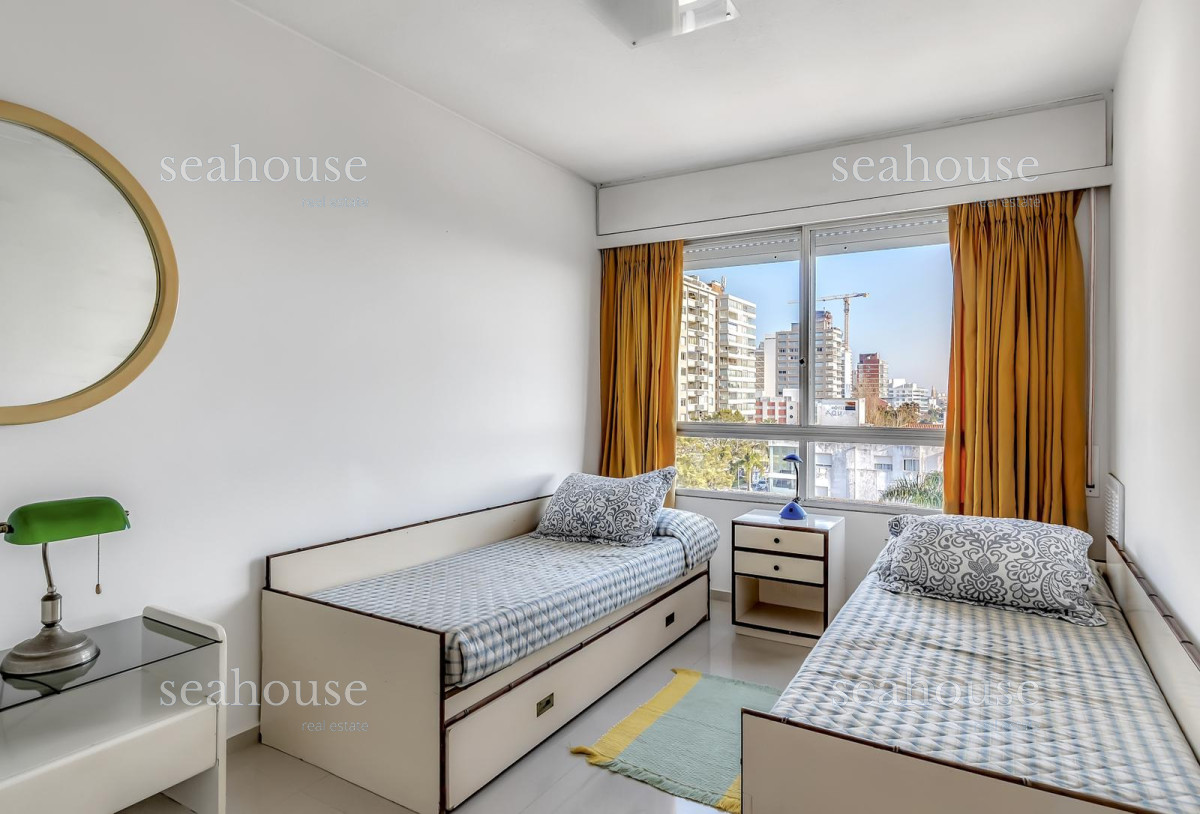 Apartamento Ref.1095 - Apartamento en venta Peninsula, Punta del Este
