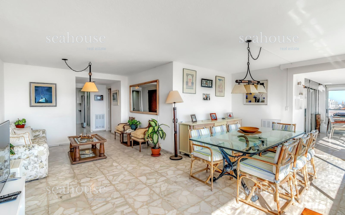 Apartamento Ref.1095 - Apartamento en venta Peninsula, Punta del Este