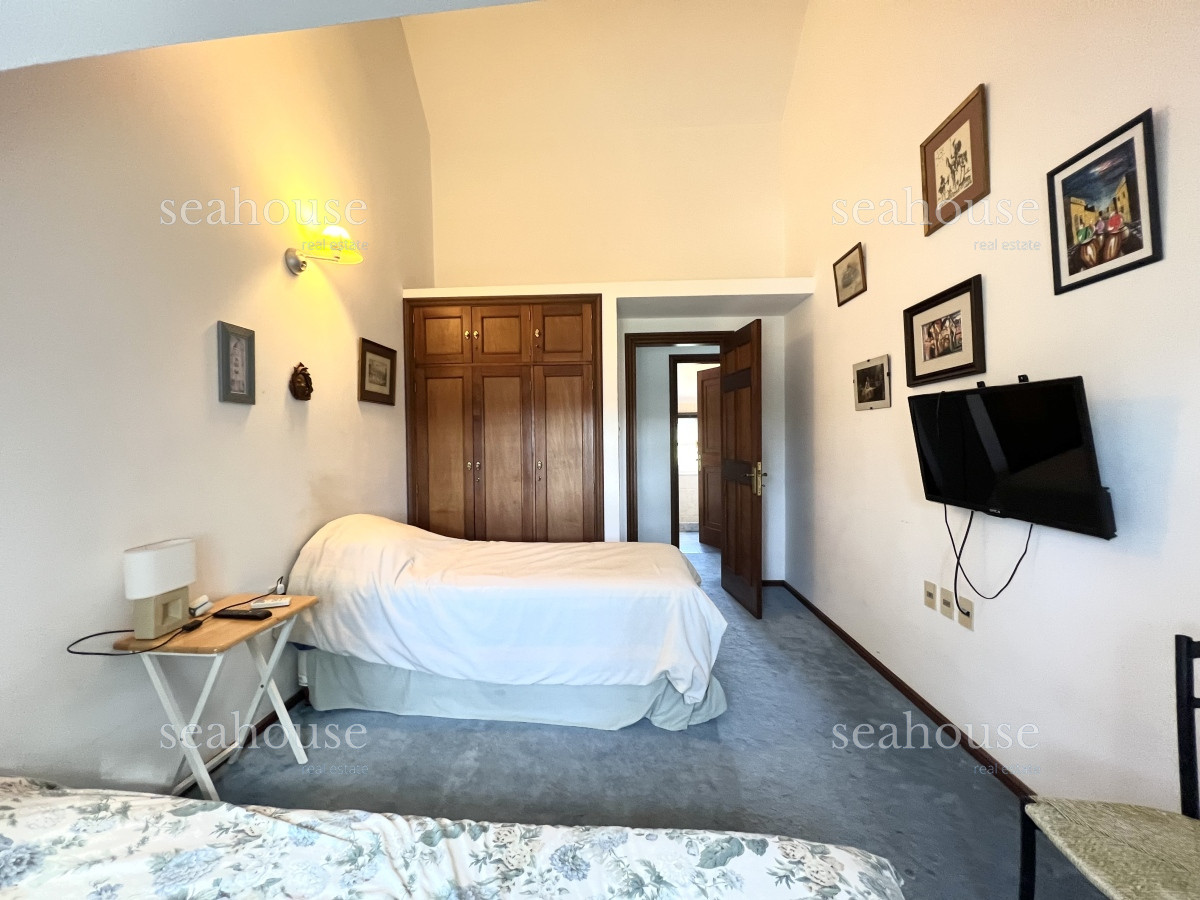 Casa Ref.1075 - Casa en venta Laguna del Diario Punta del Este