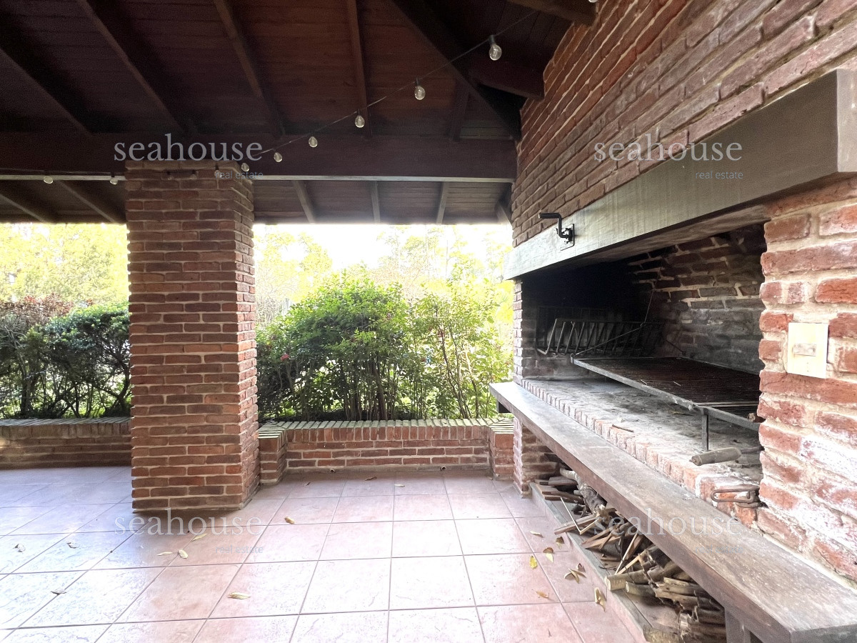 Casa Ref.1075 - Casa en venta Laguna del Diario Punta del Este