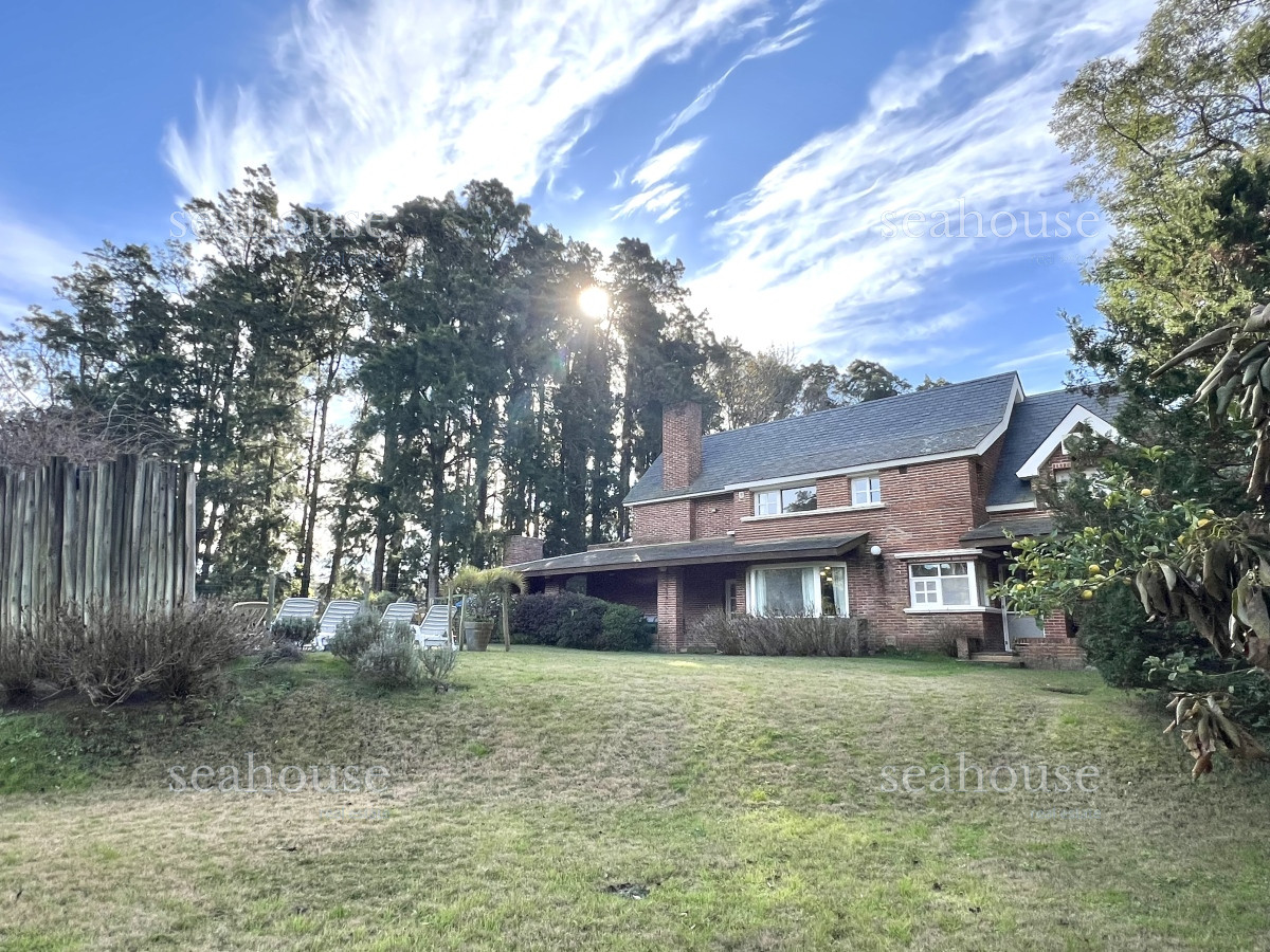 Casa Ref.1075 - Casa en venta Laguna del Diario Punta del Este