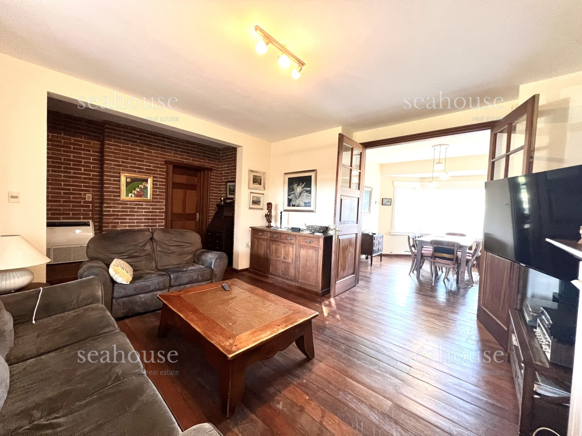 Casa Ref.1075 - Casa en venta Laguna del Diario Punta del Este