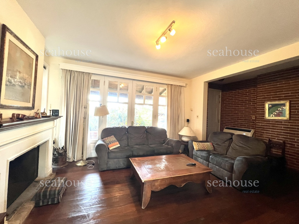Casa Ref.1075 - Casa en venta Laguna del Diario Punta del Este