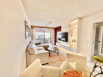 Apartamento en venta Punta del Este frente al mar