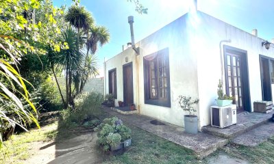 Acogedora Casa de 3 Dormitorios en Barrio La Sonrisa, Ideal para la Familia