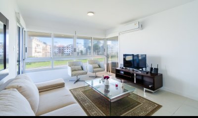 Apartamento en venta, Playa Mansa, Punta del Este