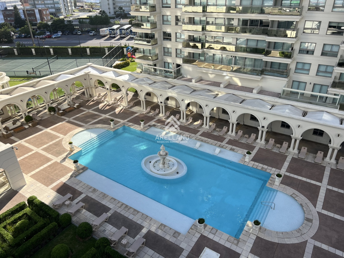 Apartamento ID.3656 - Venta apartamento 3 dormitorios y dependencia Brava 